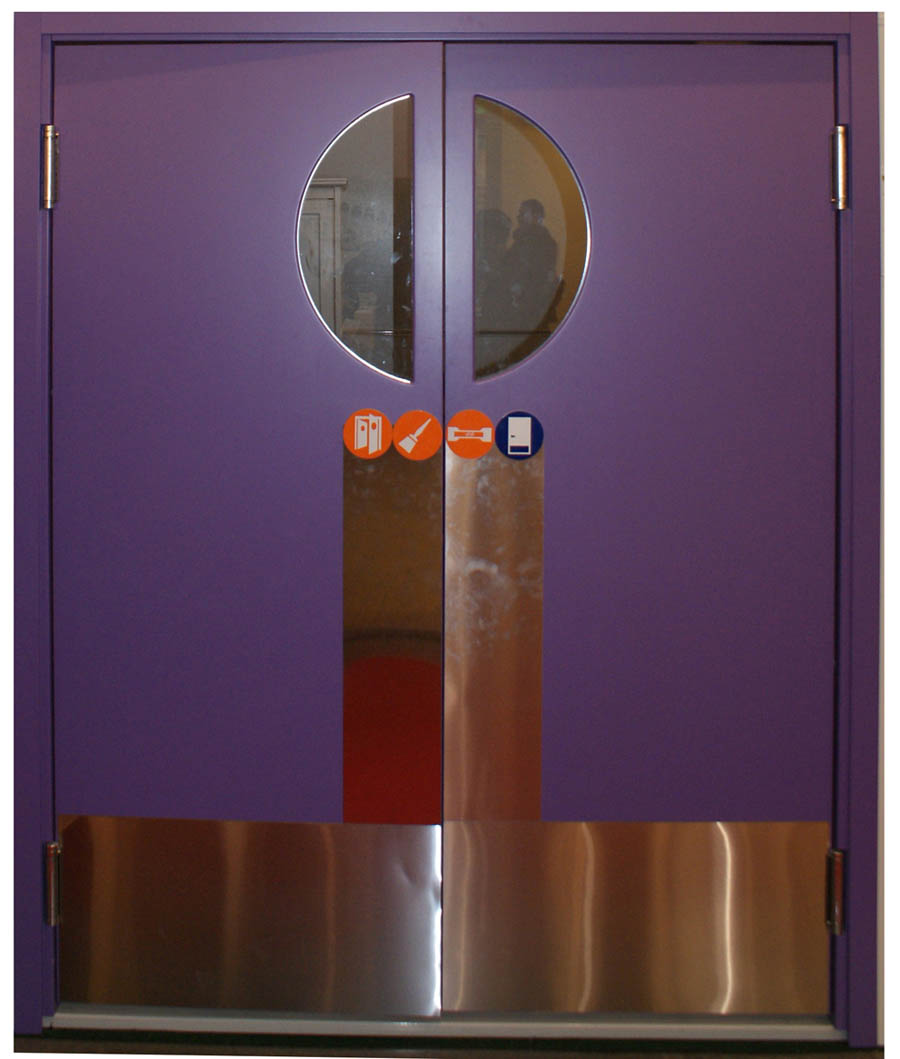 Маятниковые двери Маятниковые двери